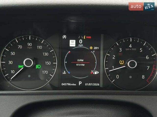 Серый Ленд Ровер Рендж Ровер Велар, объемом двигателя 2 л и пробегом 75 тыс. км за 29800 $, фото 11 на Automoto.ua