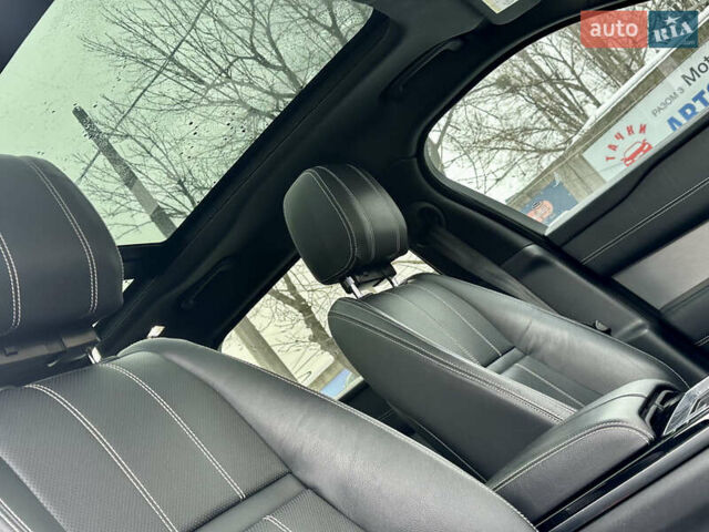 Сірий Ленд Ровер Рендж Ровер Велар, об'ємом двигуна 2 л та пробігом 61 тис. км за 37200 $, фото 26 на Automoto.ua
