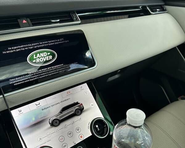 Сірий Ленд Ровер Рендж Ровер Велар, об'ємом двигуна 2 л та пробігом 138 тис. км за 42400 $, фото 12 на Automoto.ua