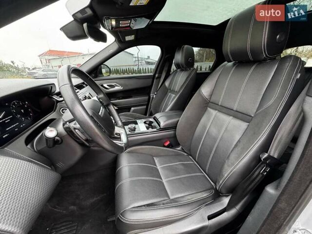 Серый Ленд Ровер Рендж Ровер Велар, объемом двигателя 2 л и пробегом 98 тыс. км за 33700 $, фото 10 на Automoto.ua