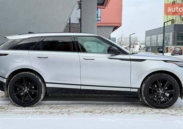 Серый Ленд Ровер Рендж Ровер Велар, объемом двигателя 2 л и пробегом 92 тыс. км за 32900 $, фото 5 на Automoto.ua