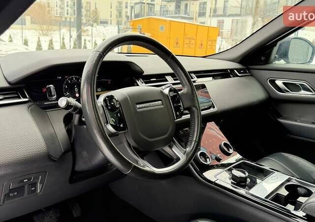 Серый Ленд Ровер Рендж Ровер Велар, объемом двигателя 2 л и пробегом 92 тыс. км за 32900 $, фото 11 на Automoto.ua