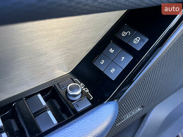 Ленд Ровер Рендж Ровер Велар 2019 в Львове на Automoto.ua Серый Ленд Ровер Рендж Ровер Велар, объемом двигателя 2 л и пробегом 114 тыс. км за 32800 $, фото 20 на Automoto.ua