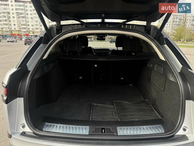 Ленд Ровер Рендж Ровер Велар 2019 в Ивано-Франковске на Automoto.ua Серый Ленд Ровер Рендж Ровер Велар, объемом двигателя 2 л и пробегом 81 тыс. км за 40900 $, фото 7 на Automoto.ua