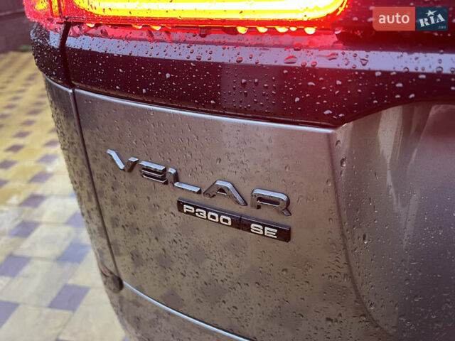 Сірий Ленд Ровер Рендж Ровер Велар, об'ємом двигуна 2 л та пробігом 70 тис. км за 45000 $, фото 12 на Automoto.ua