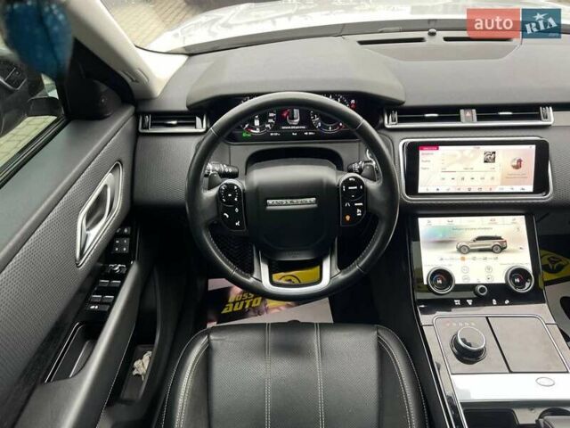 Серый Ленд Ровер Рендж Ровер Велар, объемом двигателя 2 л и пробегом 81 тыс. км за 38500 $, фото 14 на Automoto.ua
