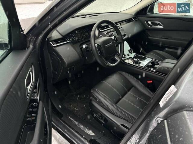 Серый Ленд Ровер Рендж Ровер Велар, объемом двигателя 2 л и пробегом 75 тыс. км за 29800 $, фото 15 на Automoto.ua