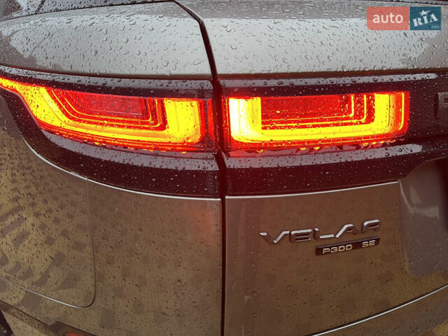 Сірий Ленд Ровер Рендж Ровер Велар, об'ємом двигуна 2 л та пробігом 70 тис. км за 45000 $, фото 13 на Automoto.ua