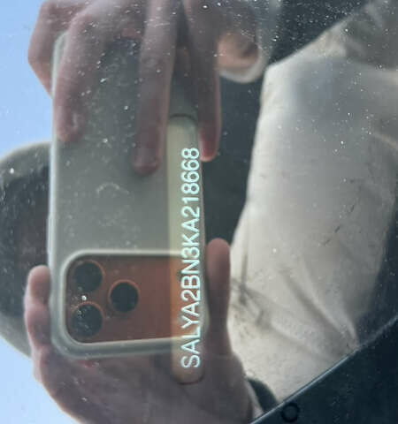 Серый Ленд Ровер Рендж Ровер Велар, объемом двигателя 2 л и пробегом 157 тыс. км за 34000 $, фото 10 на Automoto.ua