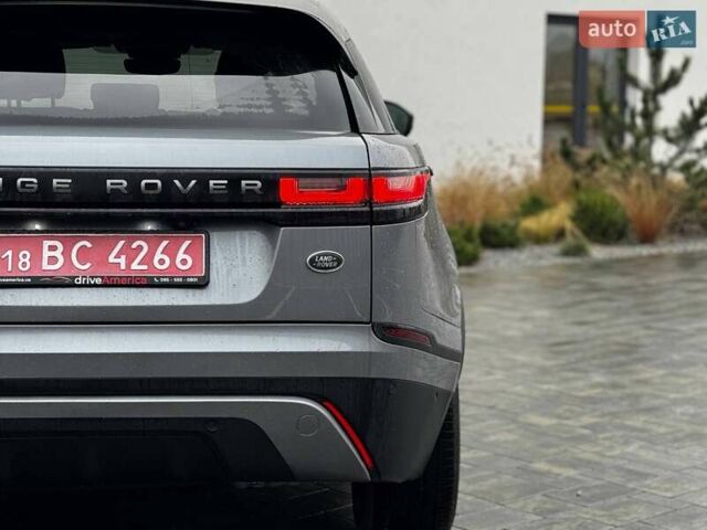 Серый Ленд Ровер Рендж Ровер Велар, объемом двигателя 2 л и пробегом 74 тыс. км за 30900 $, фото 6 на Automoto.ua
