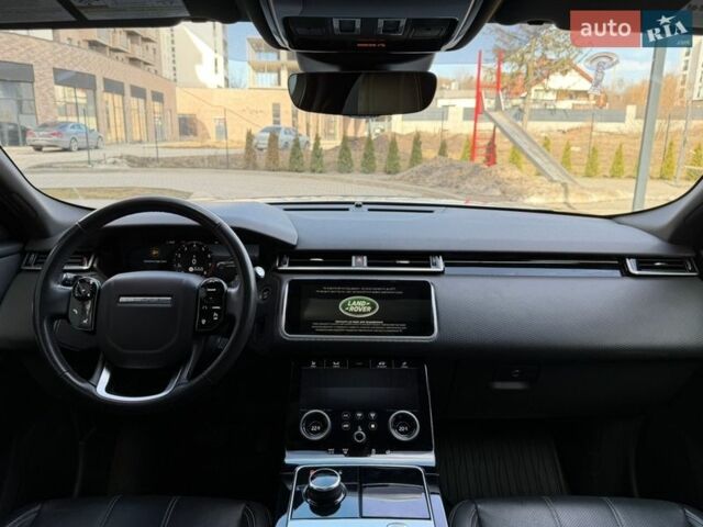 Сірий Ленд Ровер Рендж Ровер Велар, об'ємом двигуна 2 л та пробігом 92 тис. км за 32200 $, фото 16 на Automoto.ua
