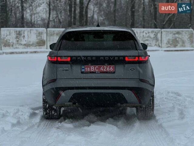 Серый Ленд Ровер Рендж Ровер Велар, объемом двигателя 2 л и пробегом 75 тыс. км за 29800 $, фото 3 на Automoto.ua