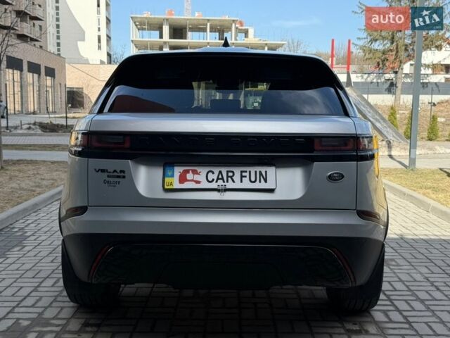 Сірий Ленд Ровер Рендж Ровер Велар, об'ємом двигуна 2 л та пробігом 92 тис. км за 32200 $, фото 3 на Automoto.ua