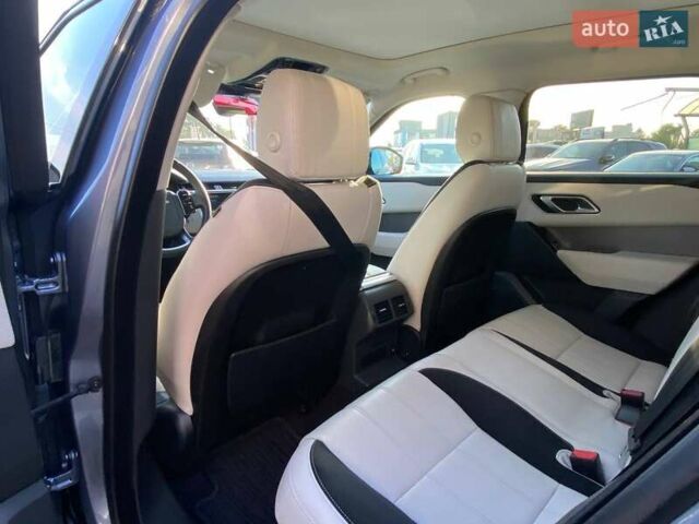 Серый Ленд Ровер Рендж Ровер Велар, объемом двигателя 2 л и пробегом 60 тыс. км за 33950 $, фото 22 на Automoto.ua