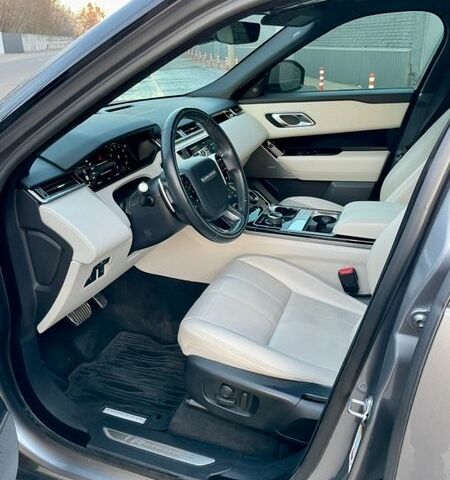 Серый Ленд Ровер Рендж Ровер Велар, объемом двигателя 2 л и пробегом 97 тыс. км за 36900 $, фото 17 на Automoto.ua