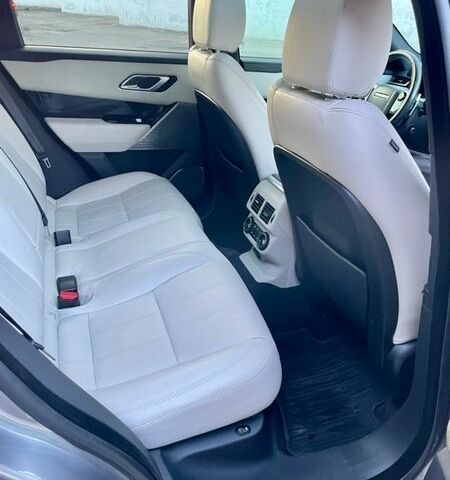 Серый Ленд Ровер Рендж Ровер Велар, объемом двигателя 2 л и пробегом 97 тыс. км за 36900 $, фото 15 на Automoto.ua