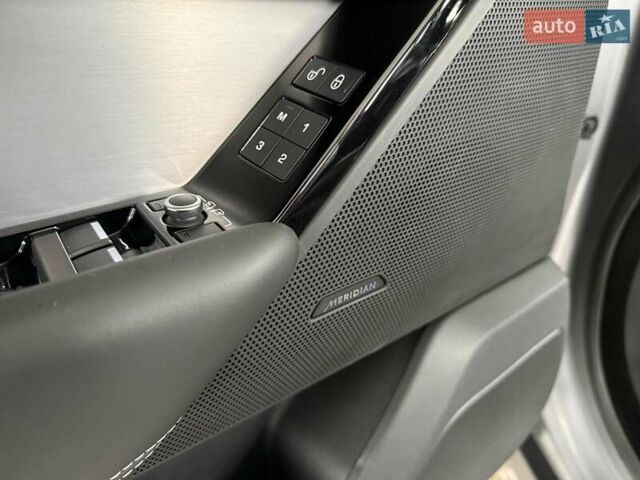 Ленд Ровер Рендж Ровер Велар 2020 в Днепре (Днепропетровске) на Automoto.ua Серый Ленд Ровер Рендж Ровер Велар, объемом двигателя 3 л и пробегом 115 тыс. км за 45500 $, фото 23 на Automoto.ua