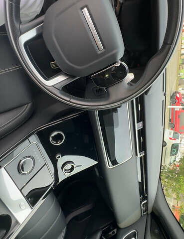 Сірий Ленд Ровер Рендж Ровер Велар, об'ємом двигуна 2 л та пробігом 77 тис. км за 57000 $, фото 9 на Automoto.ua