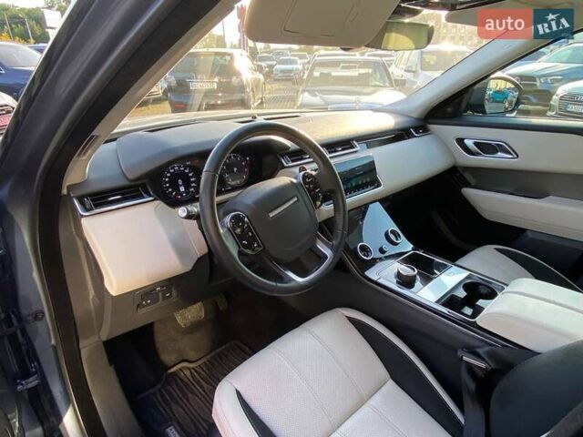 Серый Ленд Ровер Рендж Ровер Велар, объемом двигателя 2 л и пробегом 60 тыс. км за 33950 $, фото 10 на Automoto.ua