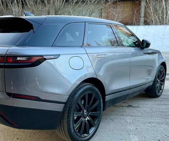 Серый Ленд Ровер Рендж Ровер Велар, объемом двигателя 2 л и пробегом 97 тыс. км за 36900 $, фото 6 на Automoto.ua