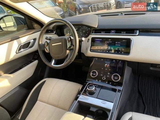 Серый Ленд Ровер Рендж Ровер Велар, объемом двигателя 2 л и пробегом 60 тыс. км за 33950 $, фото 9 на Automoto.ua