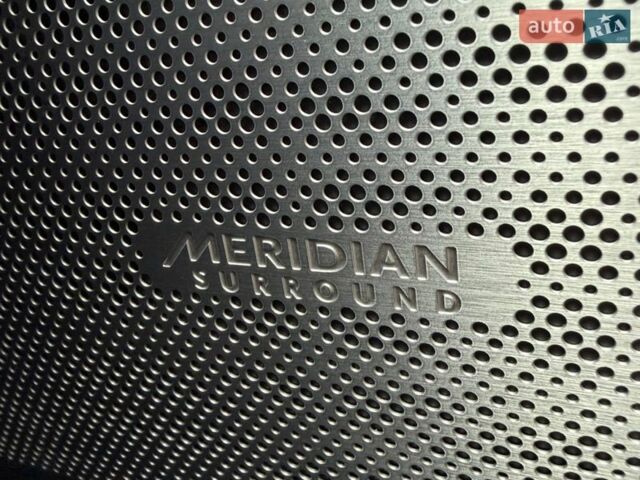 Серый Ленд Ровер Рендж Ровер Велар, объемом двигателя 3 л и пробегом 77 тыс. км за 45500 $, фото 18 на Automoto.ua