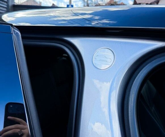 Сірий Ленд Ровер Рендж Ровер Велар, об'ємом двигуна 2 л та пробігом 77 тис. км за 55000 $, фото 13 на Automoto.ua