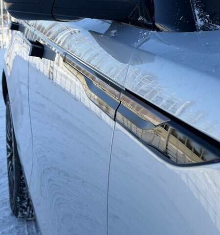 Серый Ленд Ровер Рендж Ровер Велар, объемом двигателя 2 л и пробегом 45 тыс. км за 49500 $, фото 6 на Automoto.ua