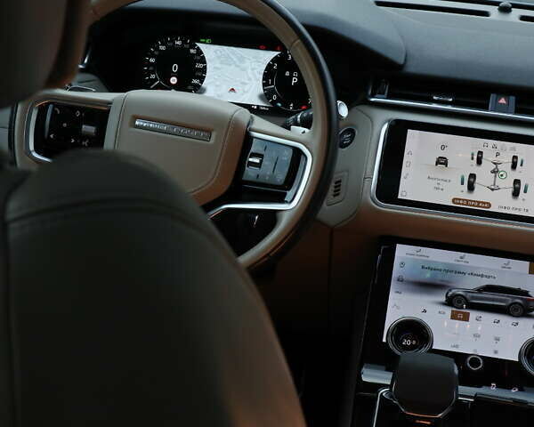 Серый Ленд Ровер Рендж Ровер Велар, объемом двигателя 2 л и пробегом 126 тыс. км за 55000 $, фото 14 на Automoto.ua