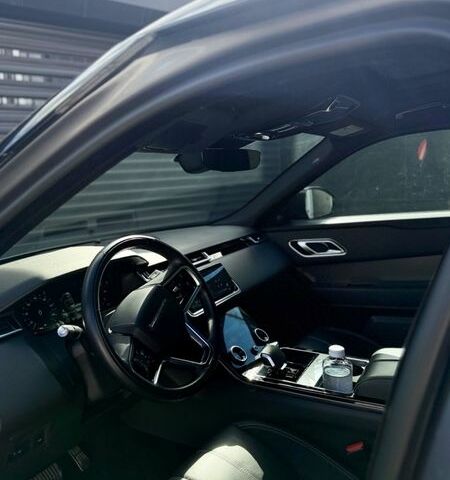 Сірий Ленд Ровер Рендж Ровер Велар, об'ємом двигуна 2 л та пробігом 77 тис. км за 55000 $, фото 2 на Automoto.ua