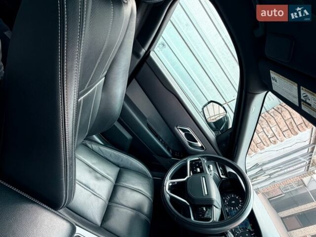 Серый Ленд Ровер Рендж Ровер Велар, объемом двигателя 3 л и пробегом 77 тыс. км за 45500 $, фото 14 на Automoto.ua