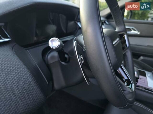 Ленд Ровер Рендж Ровер Велар 2021 в Киеве на Automoto.ua Серый Ленд Ровер Рендж Ровер Велар, объемом двигателя 2 л и пробегом 42 тыс. км за 49500 $, фото 11 на Automoto.ua
