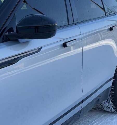 Серый Ленд Ровер Рендж Ровер Велар, объемом двигателя 2 л и пробегом 45 тыс. км за 49500 $, фото 5 на Automoto.ua