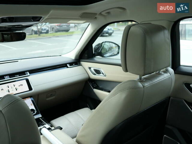 Серый Ленд Ровер Рендж Ровер Велар, объемом двигателя 2 л и пробегом 126 тыс. км за 55000 $, фото 21 на Automoto.ua