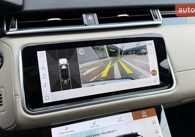 Серый Ленд Ровер Рендж Ровер Велар, объемом двигателя 2 л и пробегом 129 тыс. км за 53990 $, фото 27 на Automoto.ua