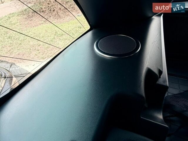 Серый Ленд Ровер Рендж Ровер Велар, объемом двигателя 3 л и пробегом 77 тыс. км за 45500 $, фото 19 на Automoto.ua