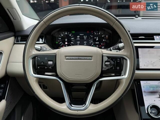 Серый Ленд Ровер Рендж Ровер Велар, объемом двигателя 2 л и пробегом 129 тыс. км за 50990 $, фото 20 на Automoto.ua