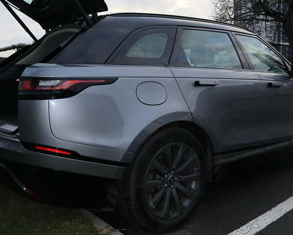 Серый Ленд Ровер Рендж Ровер Велар, объемом двигателя 2 л и пробегом 126 тыс. км за 55000 $, фото 8 на Automoto.ua