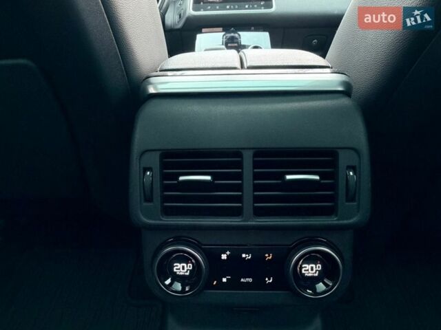 Серый Ленд Ровер Рендж Ровер Велар, объемом двигателя 3 л и пробегом 77 тыс. км за 45500 $, фото 29 на Automoto.ua