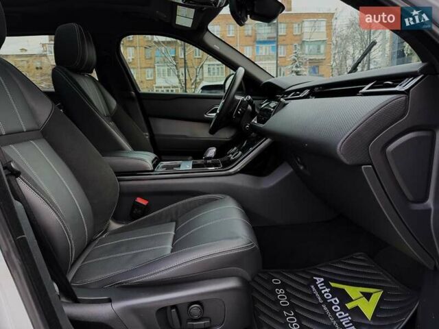 Серый Ленд Ровер Рендж Ровер Велар, объемом двигателя 2 л и пробегом 45 тыс. км за 49499 $, фото 35 на Automoto.ua