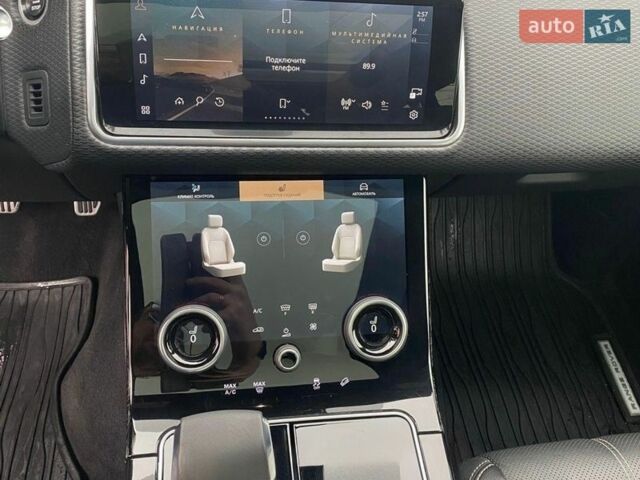 Серый Ленд Ровер Рендж Ровер Велар, объемом двигателя 2 л и пробегом 73 тыс. км за 38000 $, фото 10 на Automoto.ua