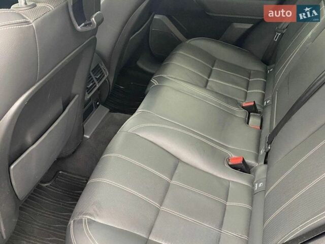 Серый Ленд Ровер Рендж Ровер Велар, объемом двигателя 2 л и пробегом 73 тыс. км за 38000 $, фото 6 на Automoto.ua