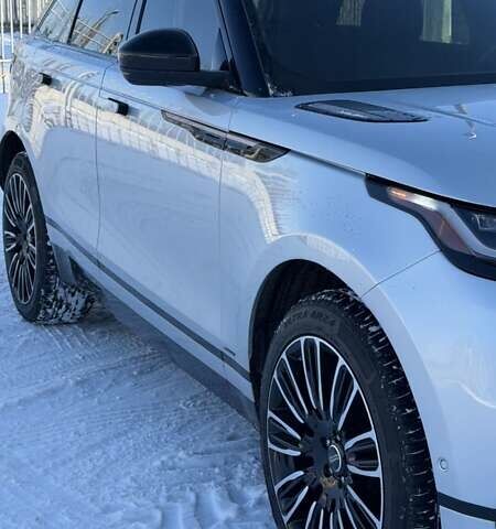 Серый Ленд Ровер Рендж Ровер Велар, объемом двигателя 2 л и пробегом 45 тыс. км за 49500 $, фото 2 на Automoto.ua