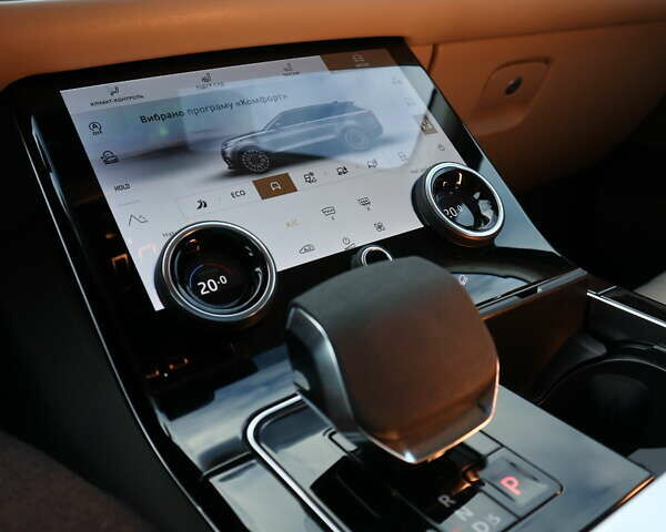 Серый Ленд Ровер Рендж Ровер Велар, объемом двигателя 2 л и пробегом 126 тыс. км за 55000 $, фото 26 на Automoto.ua