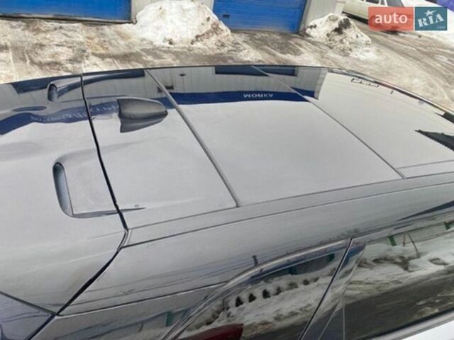 Серый Ленд Ровер Рендж Ровер Велар, объемом двигателя 2 л и пробегом 73 тыс. км за 38000 $, фото 11 на Automoto.ua