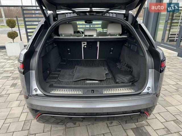 Серый Ленд Ровер Рендж Ровер Велар, объемом двигателя 2 л и пробегом 14 тыс. км за 58700 $, фото 30 на Automoto.ua