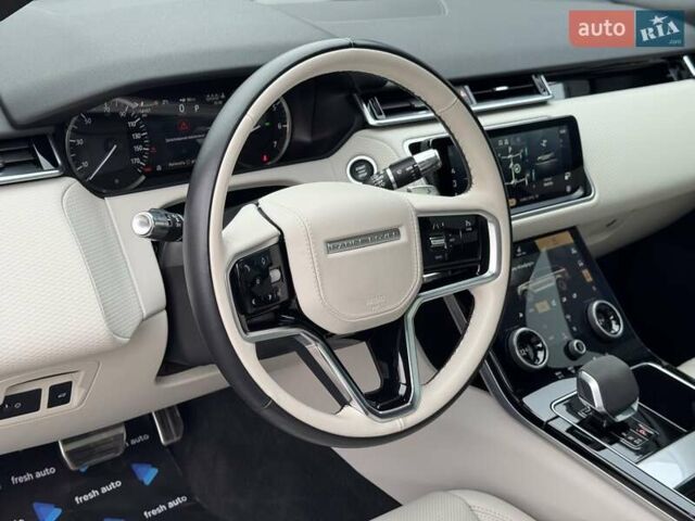 Серый Ленд Ровер Рендж Ровер Велар, объемом двигателя 2 л и пробегом 14 тыс. км за 58700 $, фото 16 на Automoto.ua