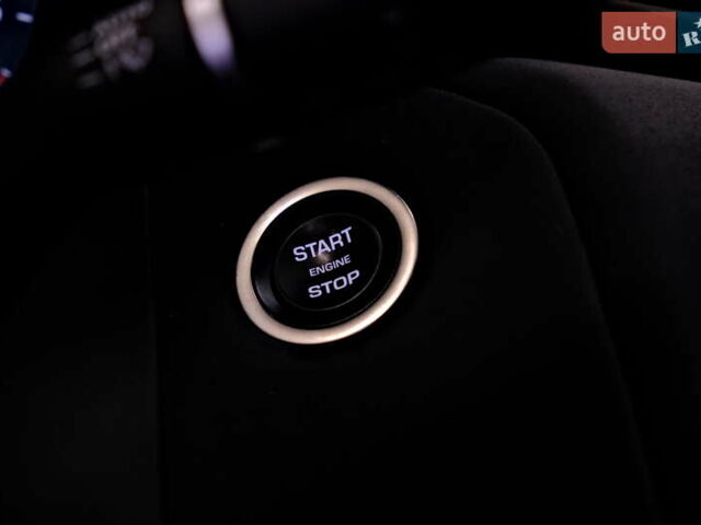 Сірий Ленд Ровер Рендж Ровер Велар, об'ємом двигуна 2 л та пробігом 25 тис. км за 64900 $, фото 33 на Automoto.ua