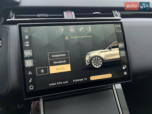 Сірий Ленд Ровер Рендж Ровер Велар, об'ємом двигуна 2 л та пробігом 24 тис. км за 69900 $, фото 18 на Automoto.ua