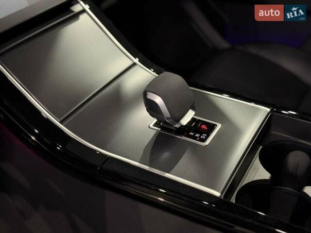 Сірий Ленд Ровер Рендж Ровер Велар, об'ємом двигуна 2 л та пробігом 22 тис. км за 69500 $, фото 23 на Automoto.ua